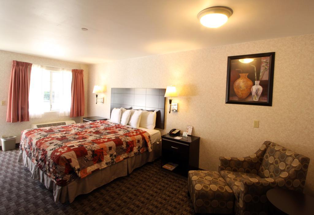 Sunburst Spa & Motel